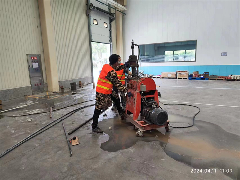 什邡厂房地面下沉塌陷注浆加固施工